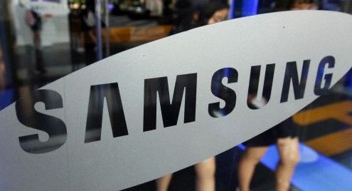 Samsung Didenda Rp3,7 M, Bayar Penulis Online Sudutkan Ponsel HTC